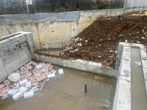 RİVA ÖZEL CAM HAVUZ