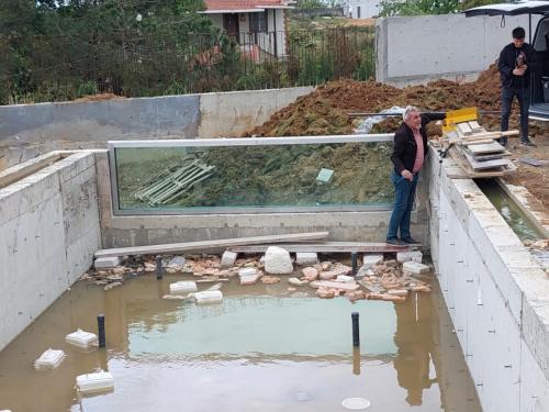RİVA ÖZEL CAM HAVUZ