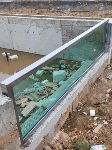 RİVA ÖZEL CAM HAVUZ
